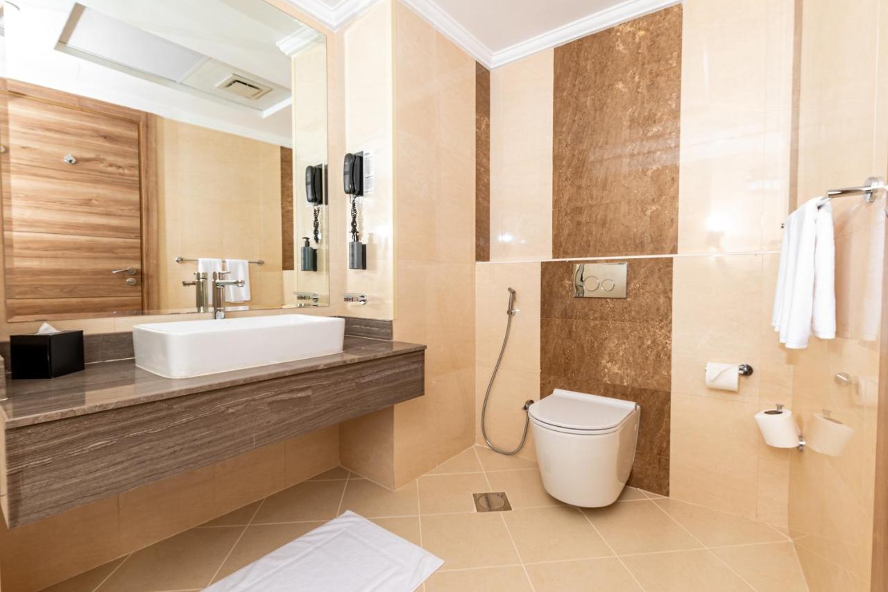 Pyramisa Hotel Apartments Dubaï Extérieur photo
