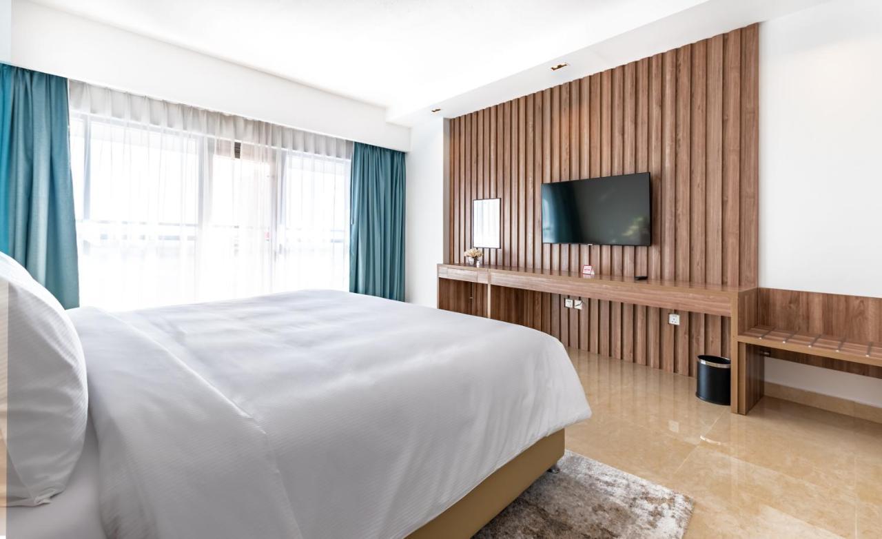 Pyramisa Hotel Apartments Dubaï Extérieur photo