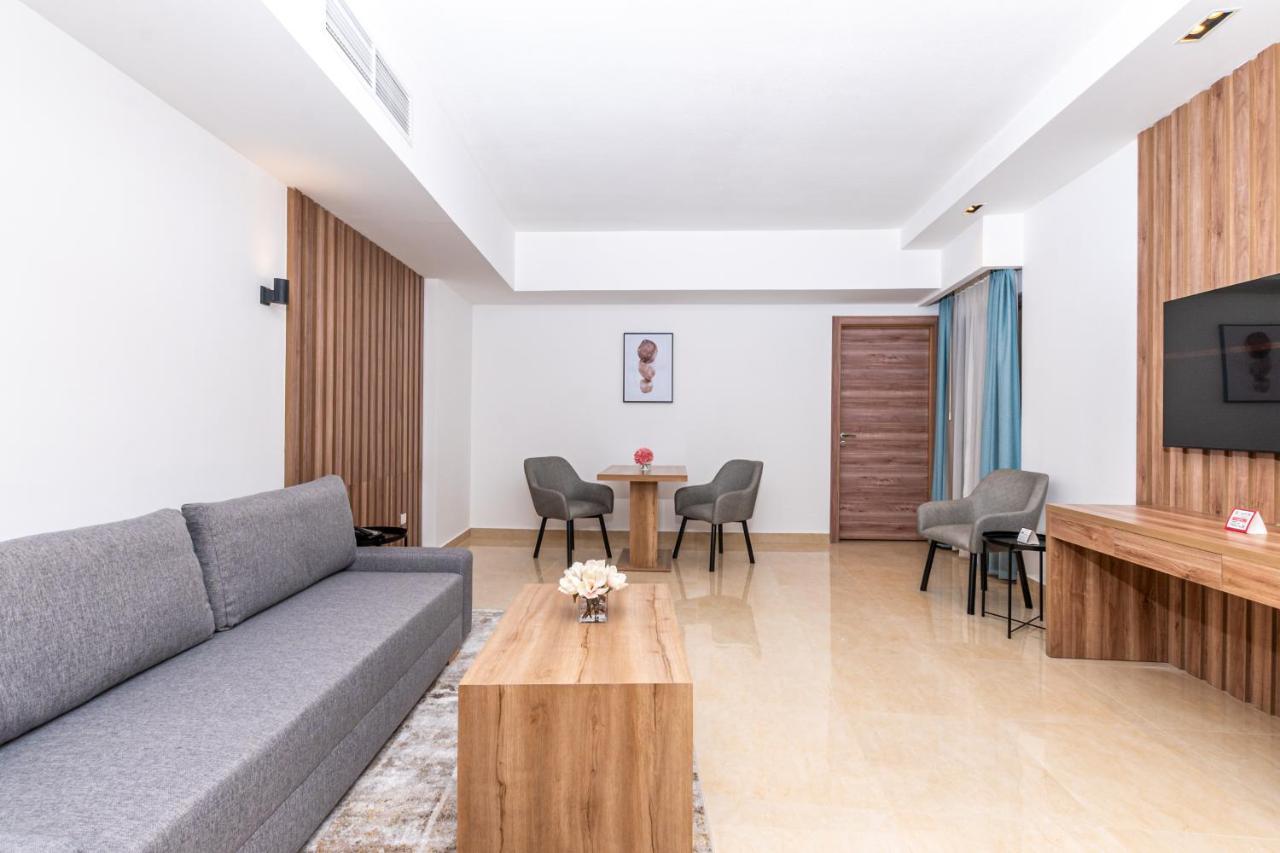 Pyramisa Hotel Apartments Dubaï Extérieur photo