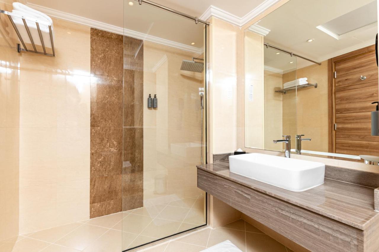 Pyramisa Hotel Apartments Dubaï Extérieur photo