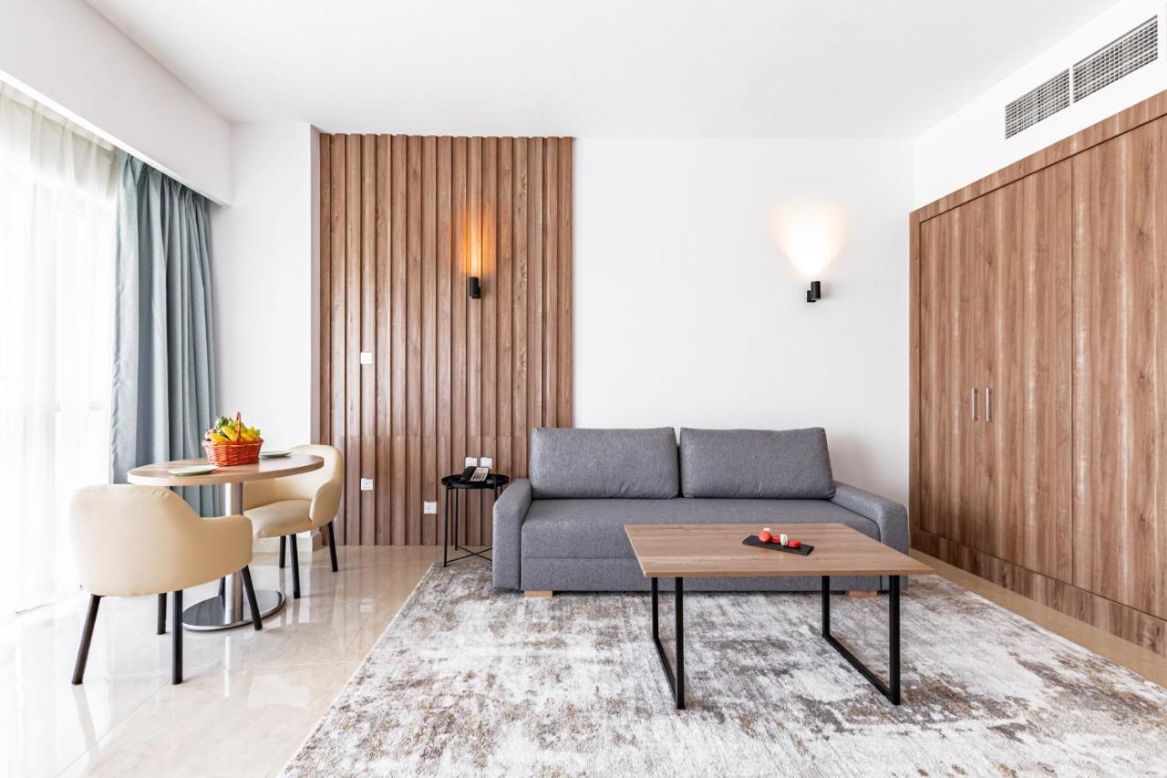 Pyramisa Hotel Apartments Dubaï Extérieur photo