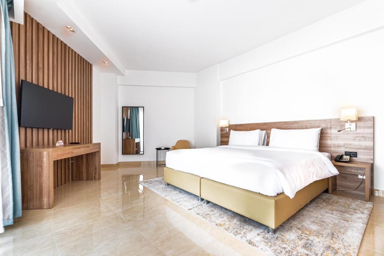 Pyramisa Hotel Apartments Dubaï Extérieur photo