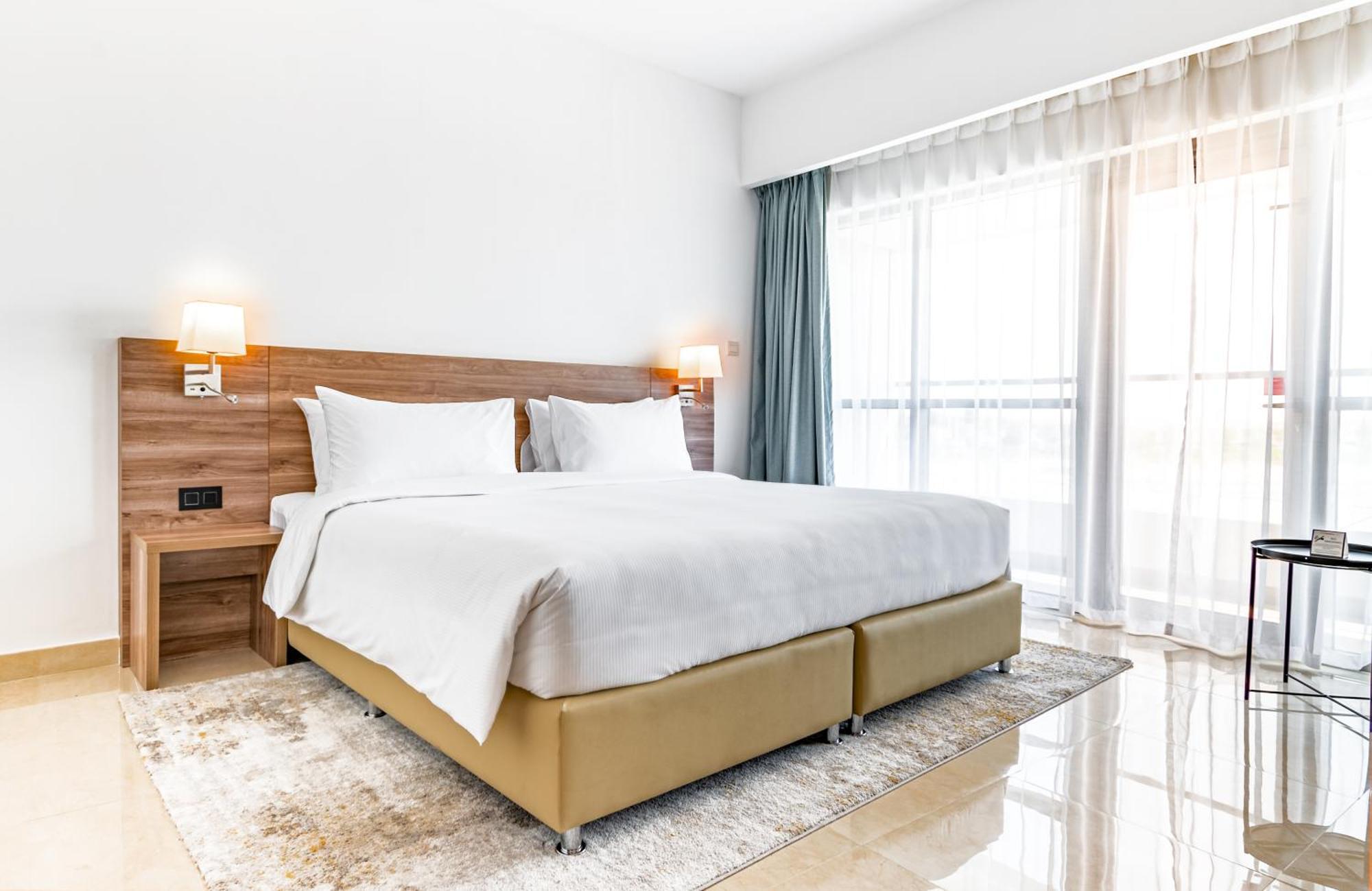 Pyramisa Hotel Apartments Dubaï Extérieur photo