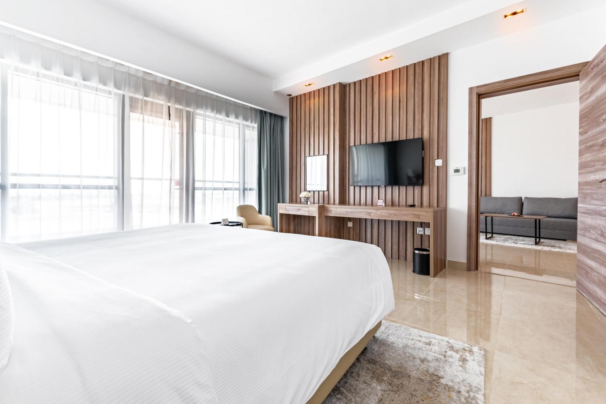 Pyramisa Hotel Apartments Dubaï Extérieur photo